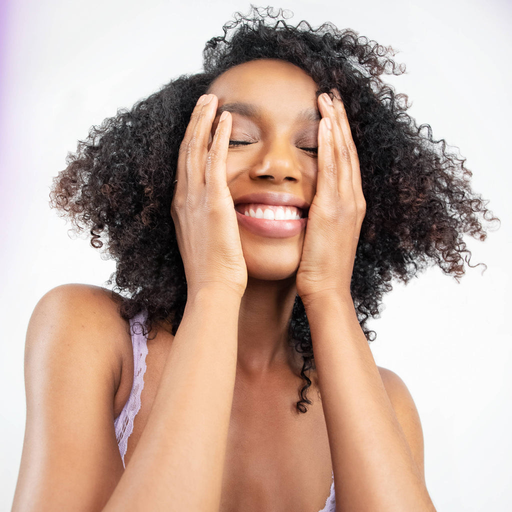 Learn more about how to refresh your hair in between wash days with Eva